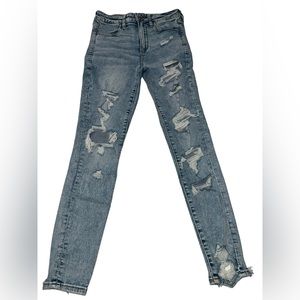 NWT American Eagle super high rise jegging size 4 (short)